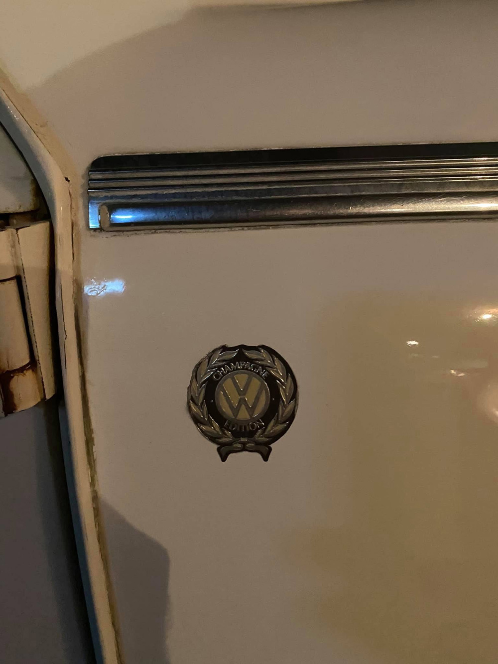 1303 Super Beetle Triple  White champion edition emblem